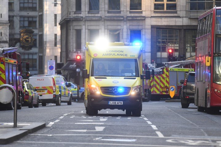 Un hombre acuchilló a varias personas en el Puente de Londres