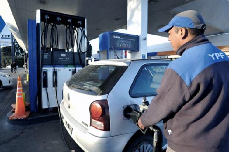 El combustible aumentó más de 6% desde este domingo