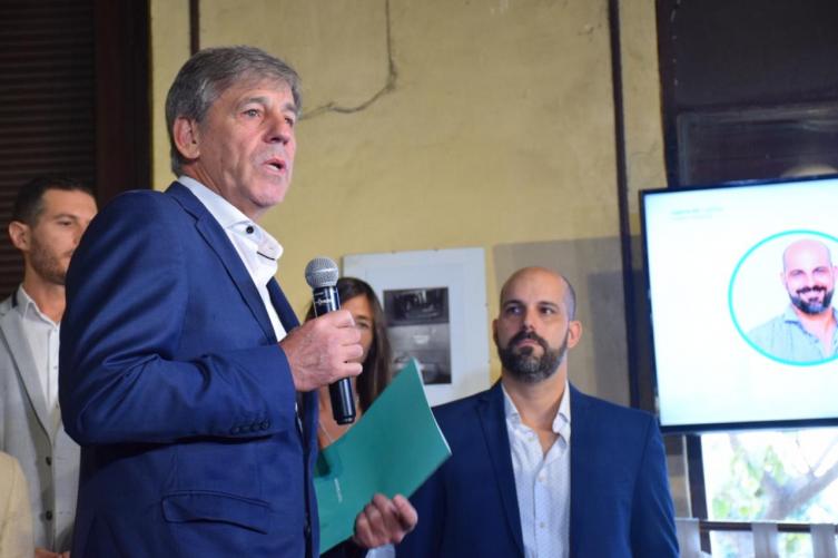 Jatón renunció a su banca para asumir como Jefe del Ejecutivo