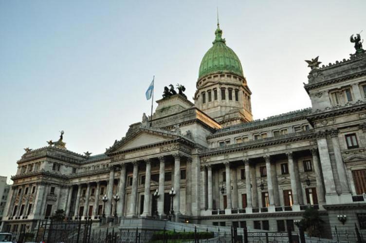 Sesiones extraordinarias para tratar las emergencias económica y sanitaria