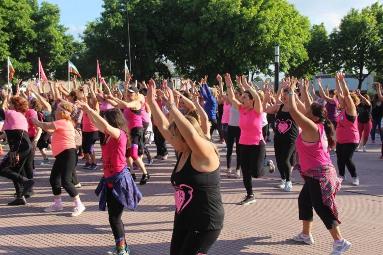 Masterclass de zumba solidaria por los pequeños del hospital de niños