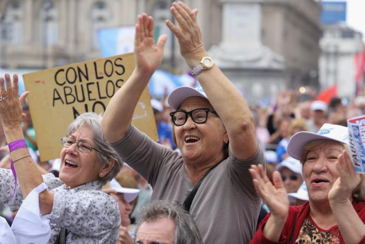 El primero de los dos bonos para jubilados se cobrará el 30 de diciembre