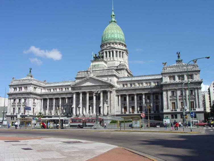 Ingresó a Diputados el proyecto ómnibus de emergencia