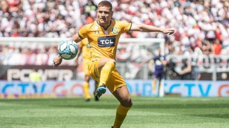 Central: Leonardo Gil, con chances de emigrar al fútbol de Arabia Saudita
