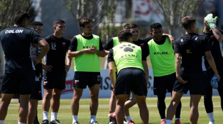 Osella quiere convocar al plantel para la pretemporada antes de fin año