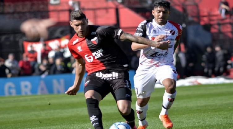 Colón haría la transferencia de Lucas Acevedo a Godoy Cruz