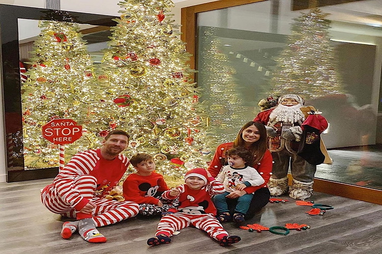La vestimenta navideña de Lionel Messi, Antonela Roccuzzo y sus hijos es furor en las redes