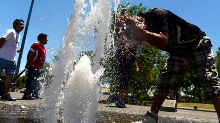 Con posibilidades de lluvias débiles, comienza otra jornada agobiante