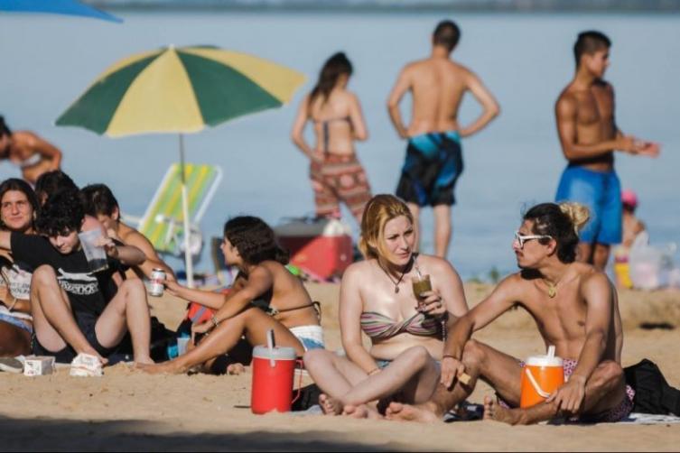 Se recuerda que las playas no están habilitadas como balnearios	
