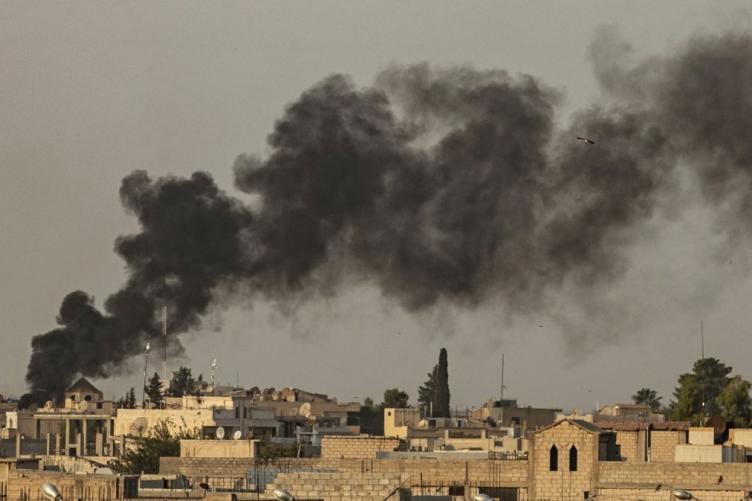 Estados Unidos bombardea puntos de Irak y Siria