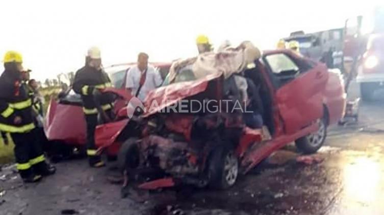 Accidente fatal entre dos autos dejó tres muertos en la RN 34