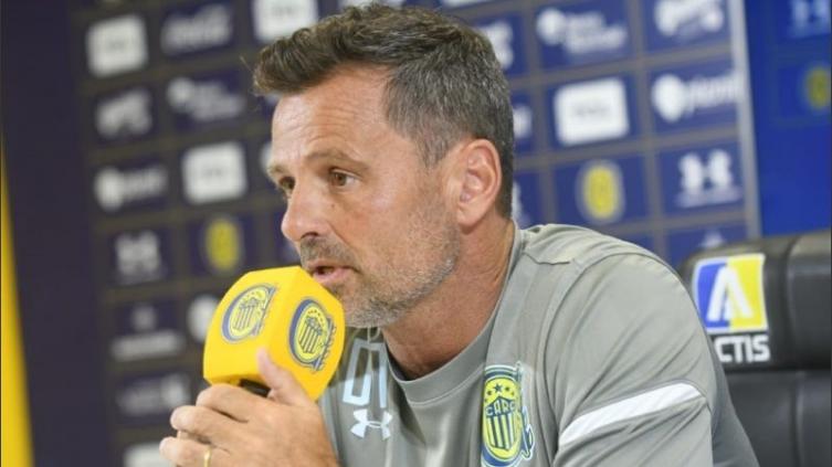 Central inició la pretemporada y Cocca se mostró preocupado por las ventas