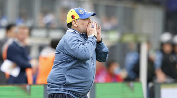 La razón por la que Diego Maradona todavía no se presentó a la pretemporada de Gimnasia