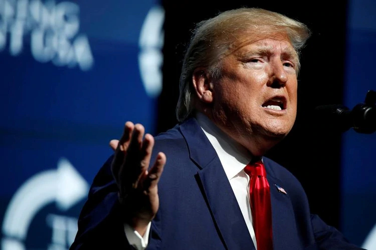 Donald Trump amenazó con golpear al régimen de Irán “más fuerte” que nunca si ataca a EEUU