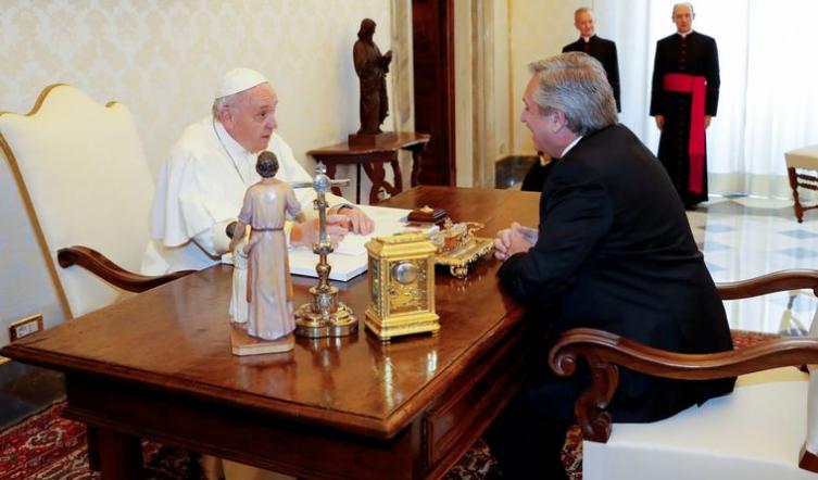 El presidente Fernández se reunió con el papa en el Vaticano