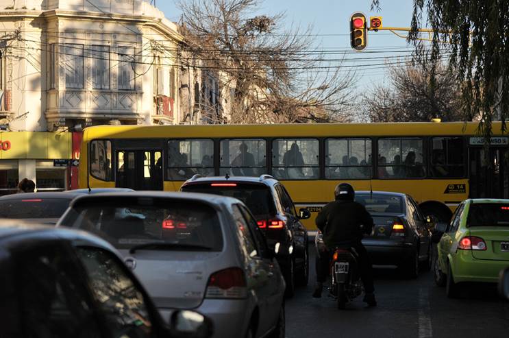 Extienden el plazo para que cuidacoches completen el registro