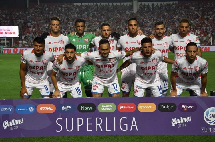 Unión visita a Estudiantes en la bienvenida de Marcos Rojo