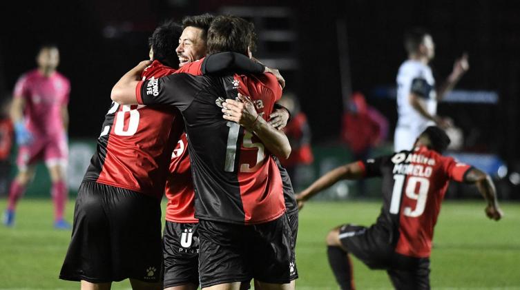 Colón buscará sumar ante Banfield con el respaldo de su gente