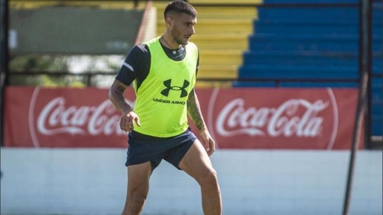 Cocca sorprendió con la salida de Gamba y la inclusión de Sebastián Ribas