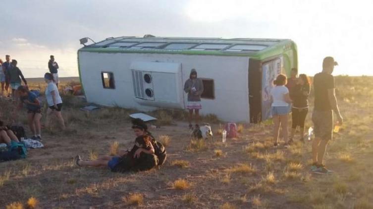 Un colectivo volcó en San Rafael: hay 14 heridos