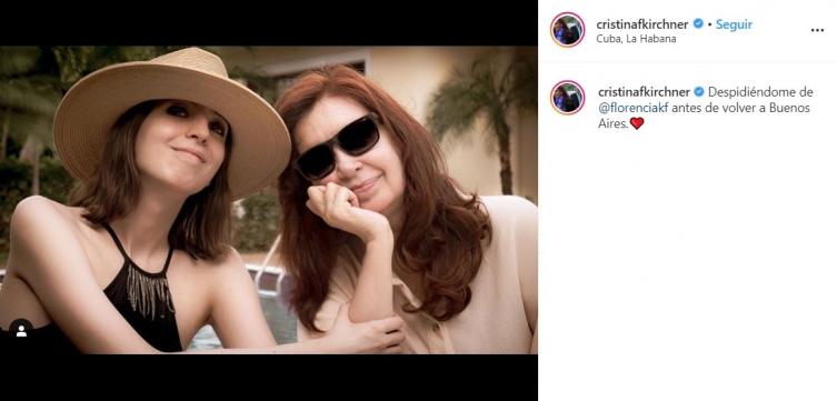 CFK publicó en Instagram la primera foto con Florencia en Cuba