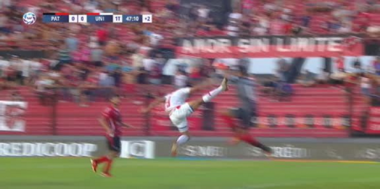 Unión no fue rival para Patronato, con 10 hombres en el segundo tiempo perdió 1 a 0 en el Grella
