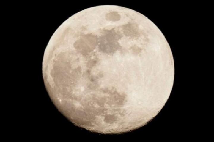 Ocultación lunar: el fenómeno que alineará a la Luna con Marte, Júpiter y Saturno