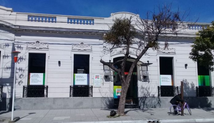 Agentes del Registro Civil reclaman por sus puestos de trabajo