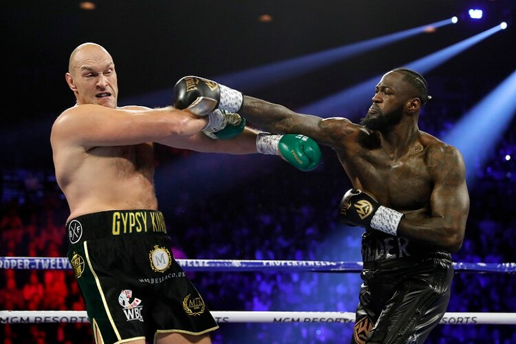 Tyson Fury se impuso ante Deontay Wilder y le quitó el título mundial de los pesos pesados