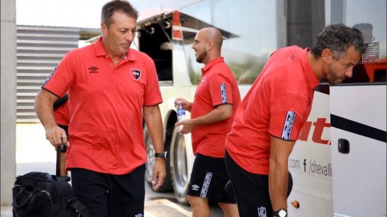 Sin Cacciabue, Newell's viaja a Avellaneda para jugar ante Racing