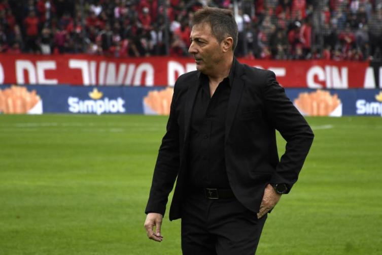 Kudelka lamentó chances perdidas pero reconoció lo justo del empate