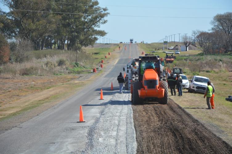 Avanza la rehabilitación integral de la ruta 178