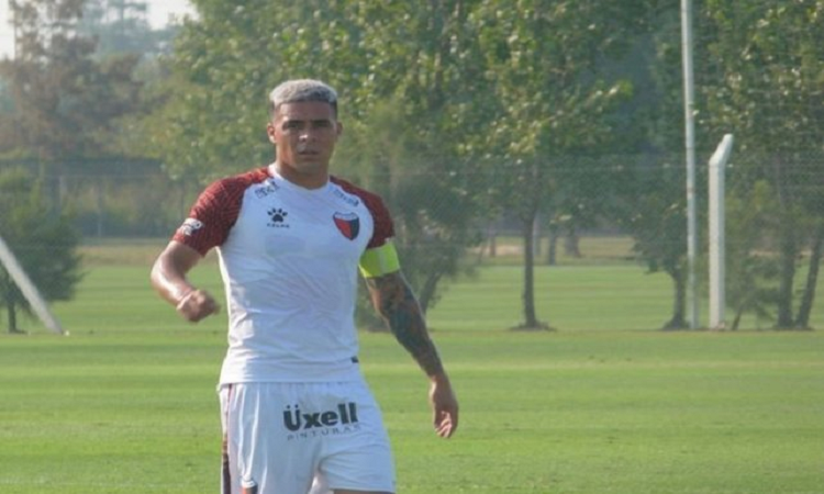 Brian Fernández entrena nuevamente con el plantel de primera de Colón