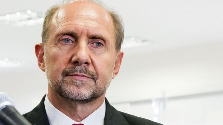 Perotti firmó un decreto que instruye a tomar medidas a las diferentes áreas de gobierno