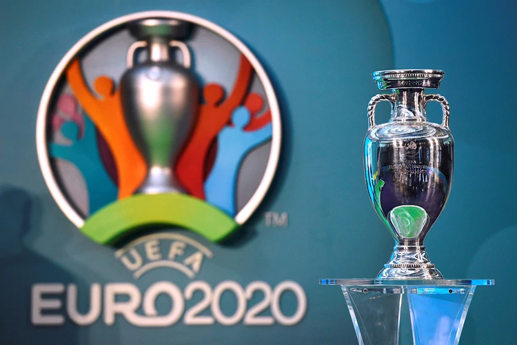 La UEFA aplazó la Eurocopa 2020 para el año próximo por el coronavirus