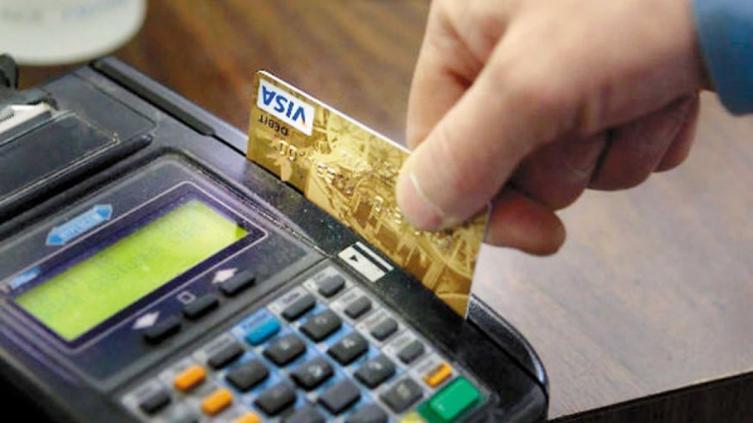 Postergan vencimientos de tarjetas y deudas con los bancos