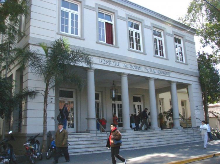 Dieron de alta a dos mujeres que estaban internadas por coronavirus