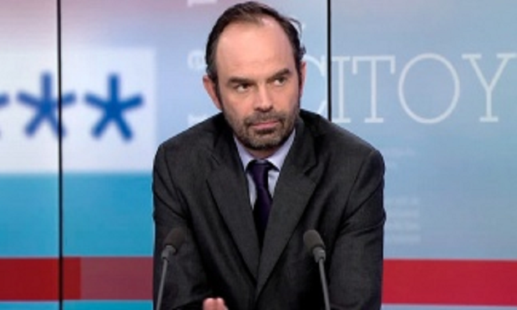 Francia afrontará dos semanas aún 