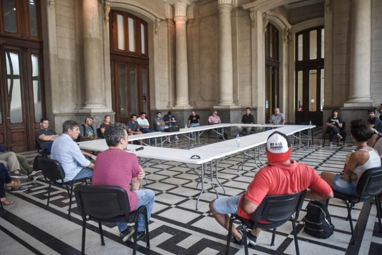 Reunión entre el intendente y organizaciones sociales