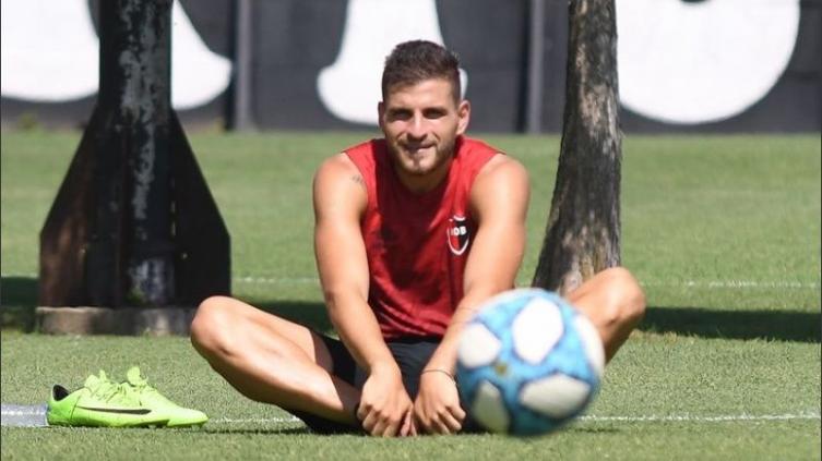 Julián Fernández, en cuarentena, dijo que quiere quedarse en Newell's: 