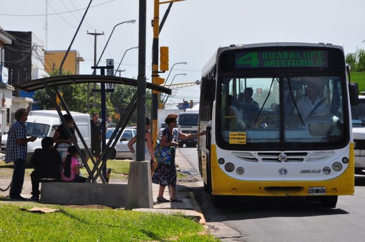 UTA: paro de colectivos por 24 hs.
