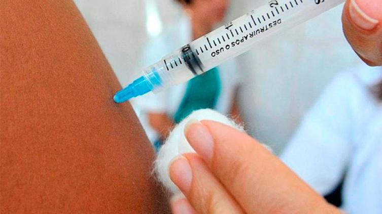 Jornada de vacunación antigripal en el ex Hospital Italiano