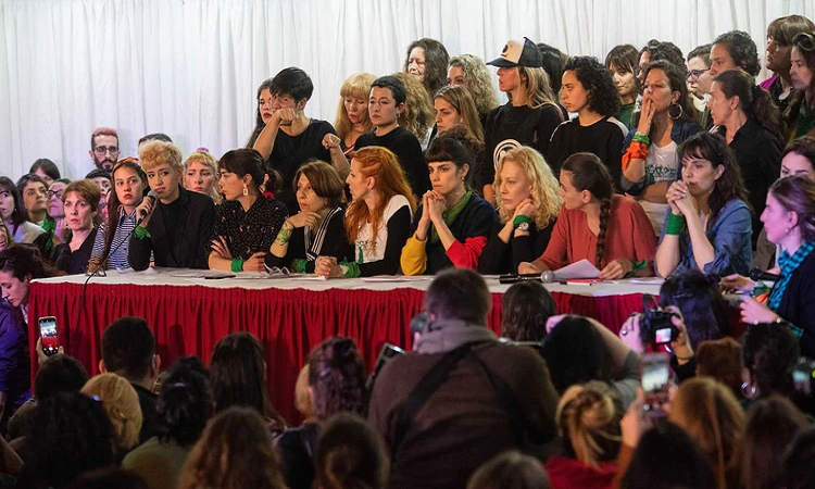 El comunicado de Actrices Argentinas en el que repudia la excarcelación de detenidos por abusos y femicidios