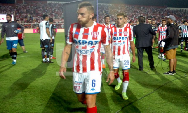 Bottinelli en desacuerdo con las decisiones que tomó AFA