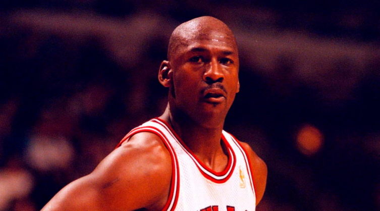 Un ex campeón con Chicago Bulls apuntó contra Jordan por el “circo de cocaína”