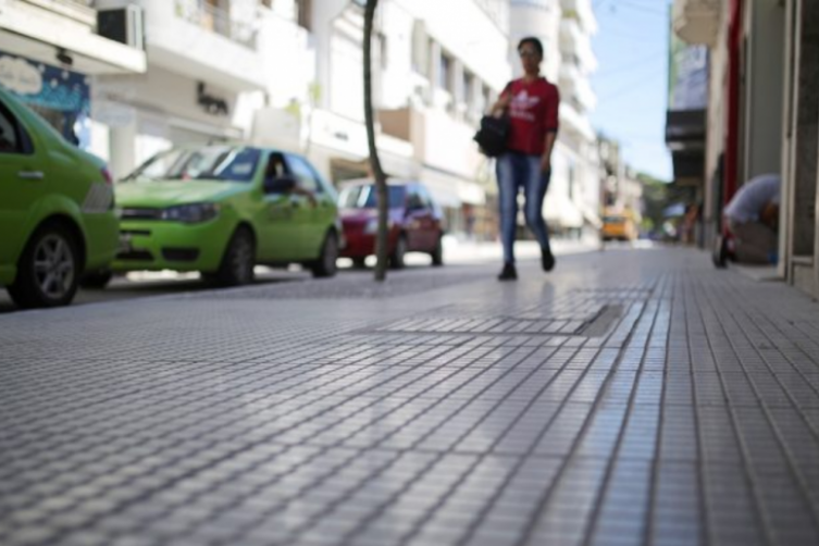 En Santa Fe capital se habilita el comercio con horarios reducidos	
