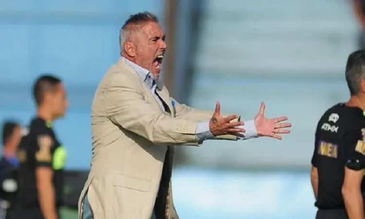 Sergio Rondina sería el principal candidato para ser el DT de Unión