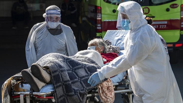 Chile alcanza cifra récord de 31 muertes y 3.520 contagios en un mismo día