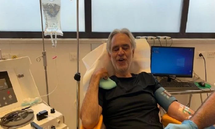 Andrea Bocelli tuvo coronavirus y dona plasma para la investigación