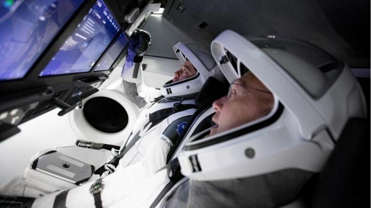 La NASA pospuso el lanzamiento del primer cohete privado tripulado de SpaceX